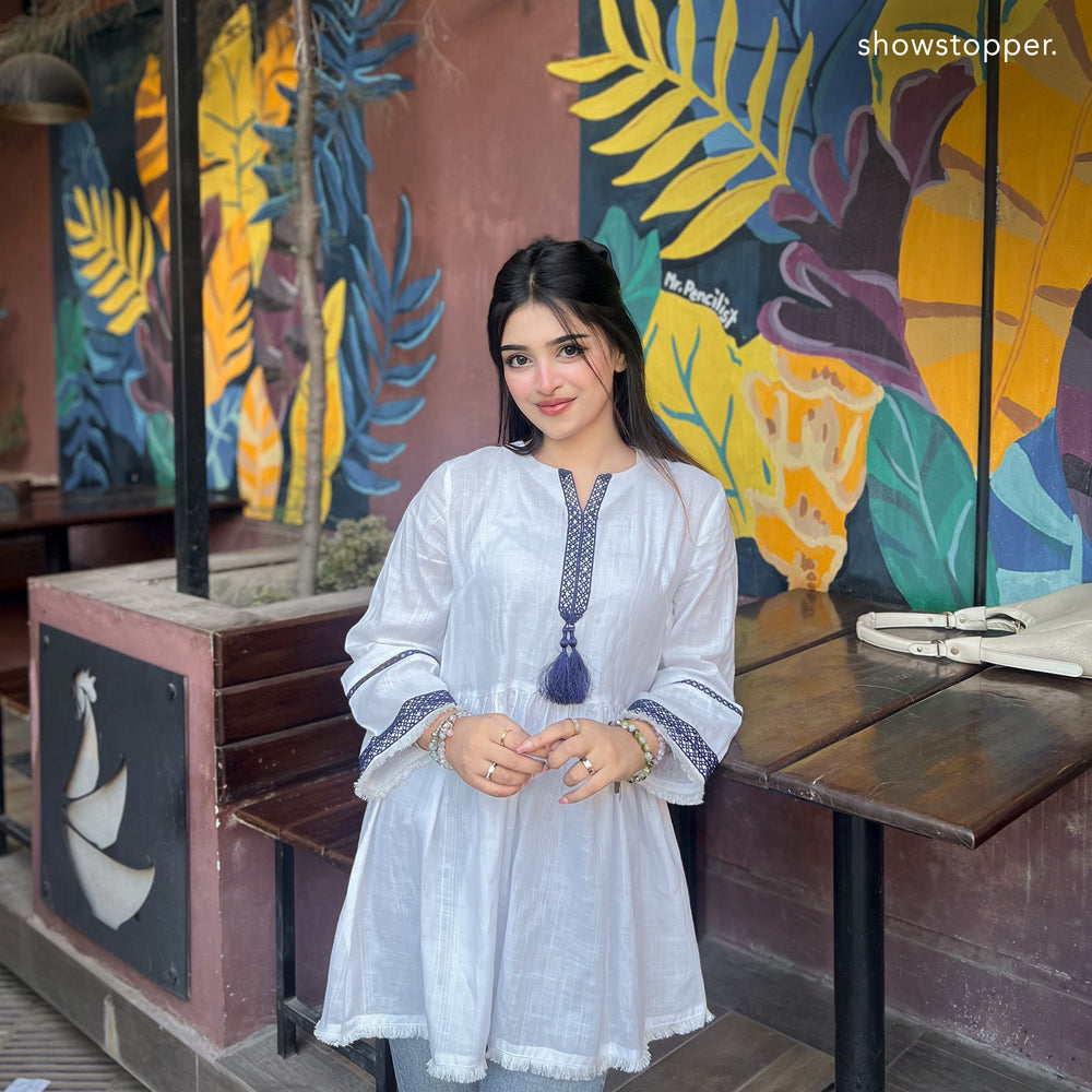 Showstopper White Kurti Woman 1024 000338