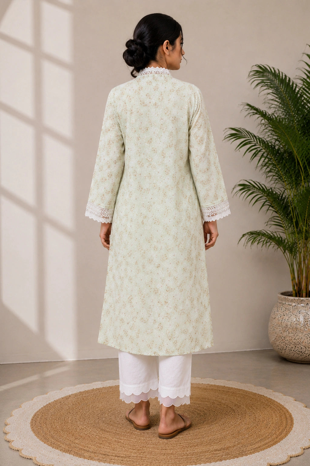 Showstopper Evelyn Kurti 0726 000571