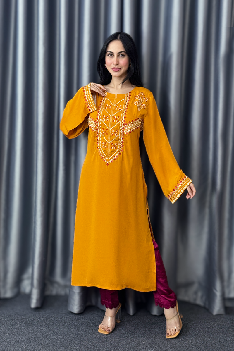 Showstopper Saffron Glow 0825 000429